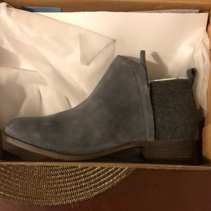 TOMS Deia Grey Boots